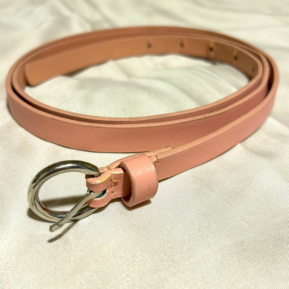 Pink Plus Size belt by Torrid Size 1